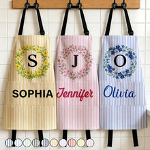 Load image into Gallery viewer, Personalized Floral Wreath Apron Custom Name Gift for Mom