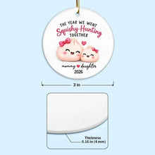 Load image into Gallery viewer, Personalized Ceramic Ornament Mommy Daughter Squishy Hunting Gift for Mom