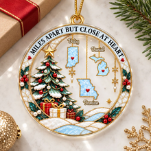 Load image into Gallery viewer, Personalized Acrylic Christmas Ornament Family Gift Idea