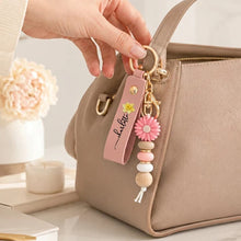 Load image into Gallery viewer, Personalized PU Leather Daisy Keychain Creative Gift for Her