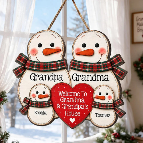 Personalized Wooden Sign for Grandparents with Snowmen Design