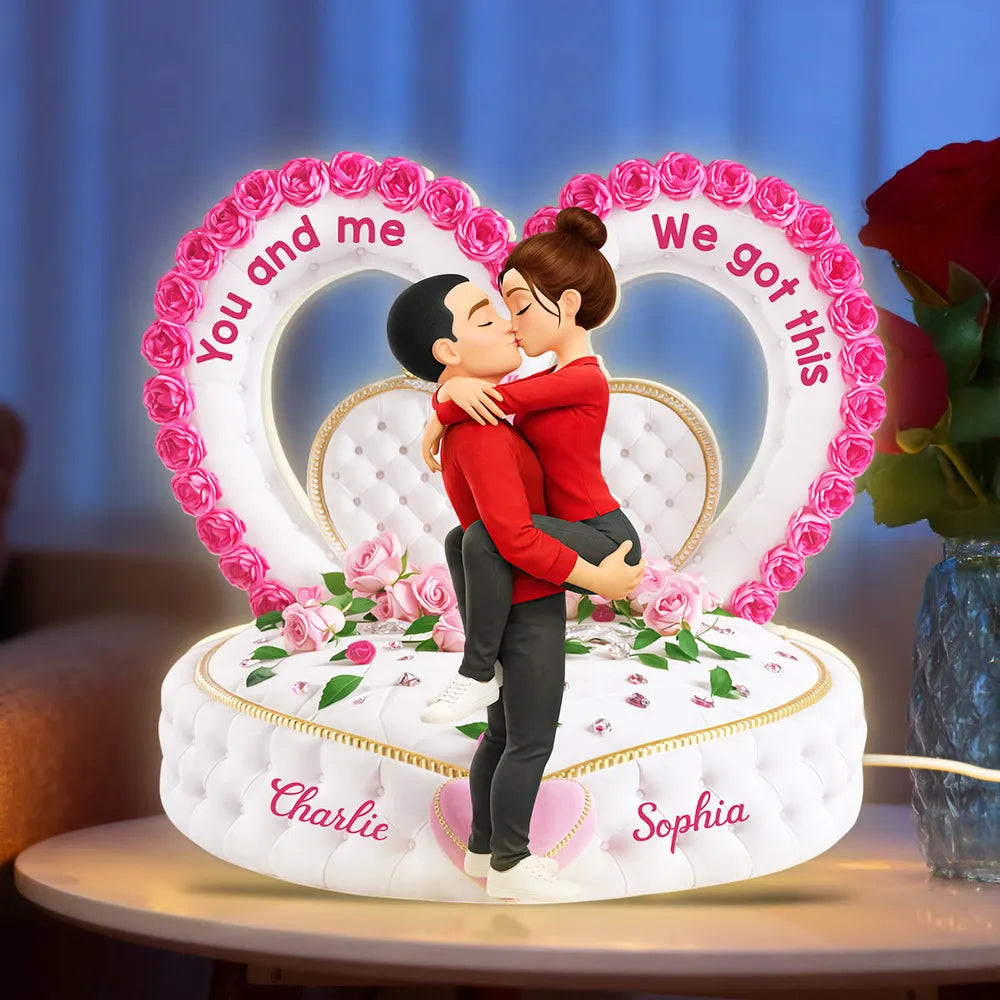 Personalized Couple Figurine Cake Topper for Romantic Occasions - Custom Names and Heart Design Plaque MagicInPrints