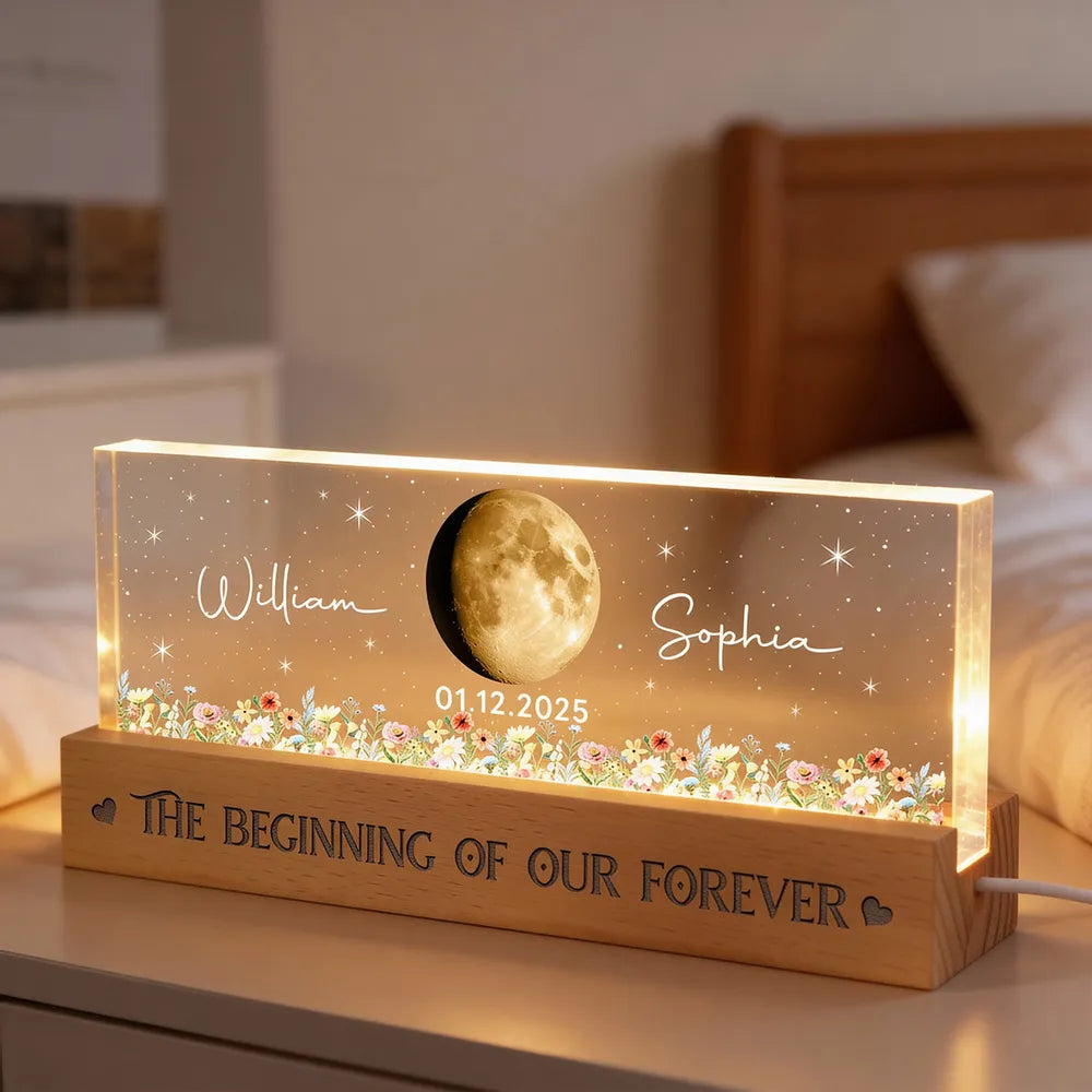 Personalized Moon Lamp for Couples with Date and Names - Romantic Gift for Anniversaries Plaque MagicInPrints