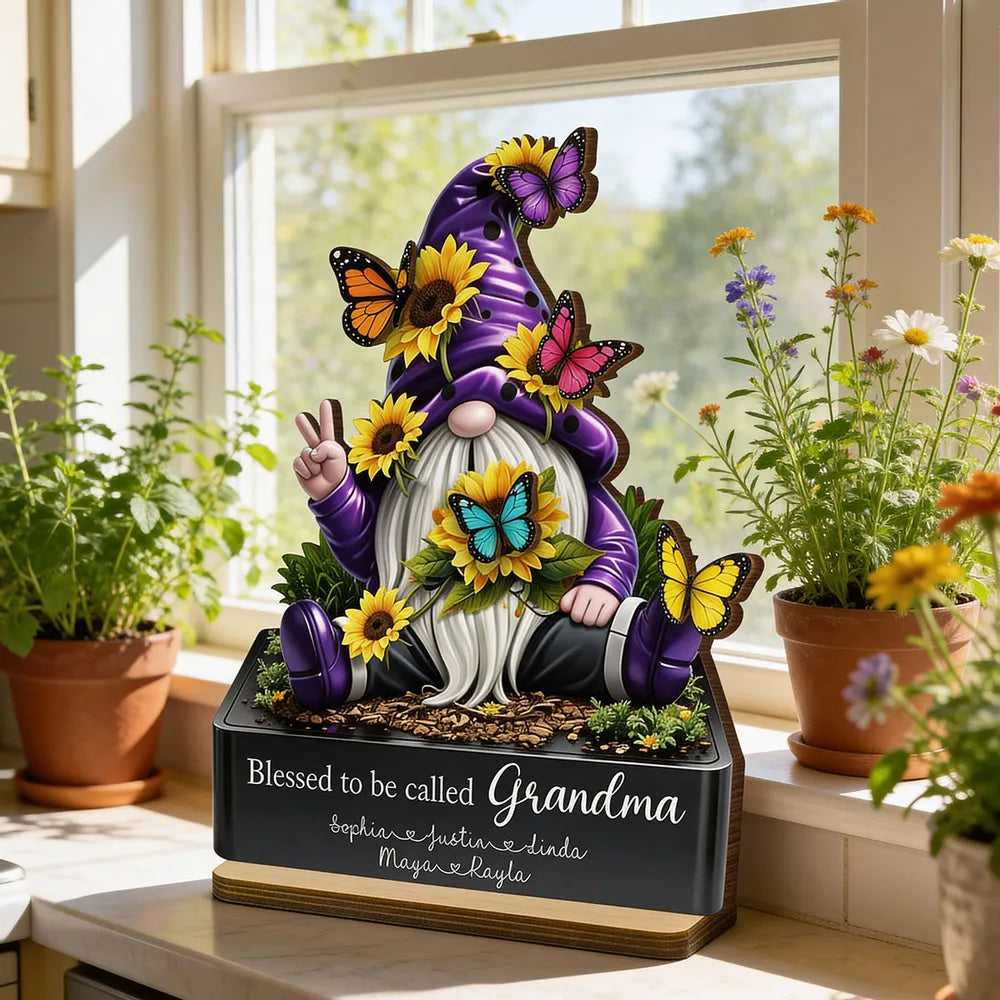 Custom Grandma Gnome Figurine with Sunflowers and Butterflies - Personalized Family Gift Plaque MagicInPrints