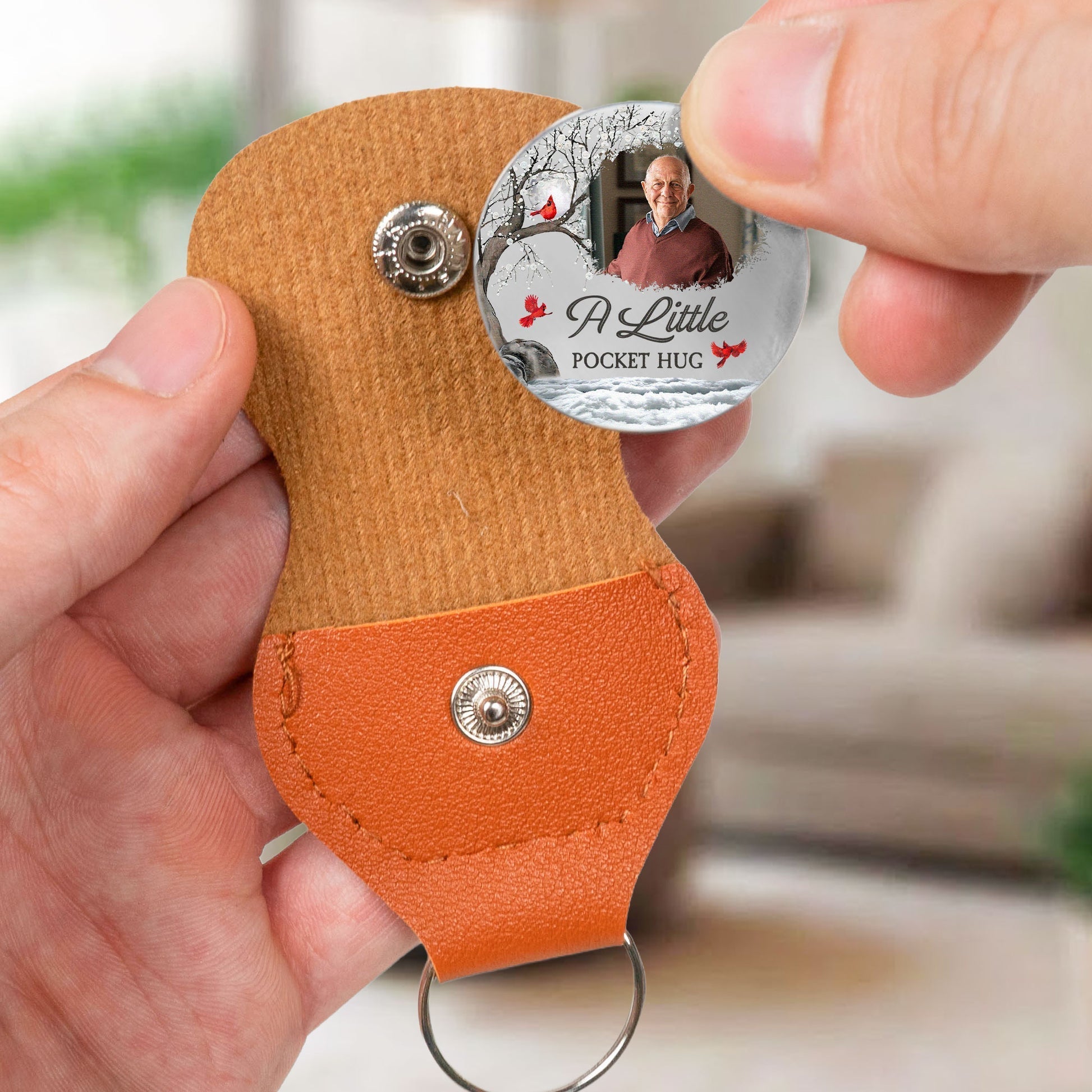 Personalized Memorial Pocket Token Keychain for Loved Ones - Sentimental Gift Keychain MagicInPrints