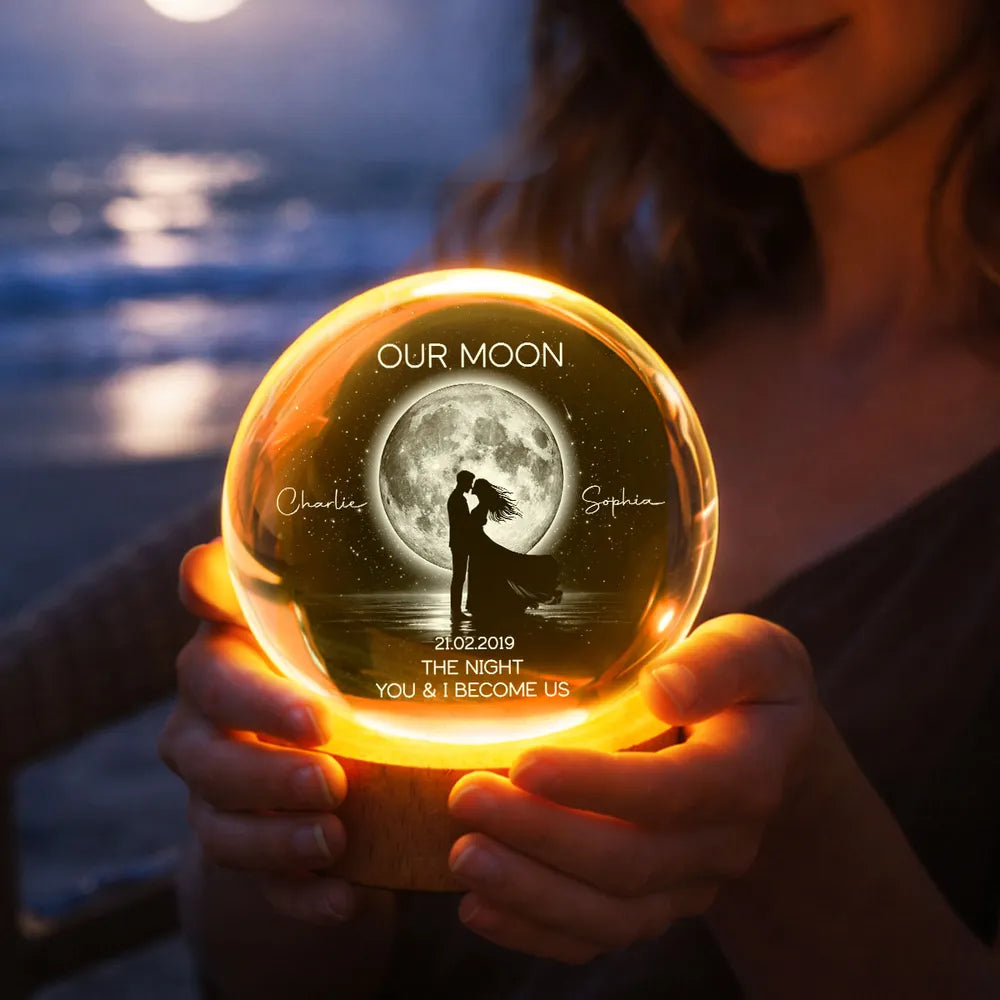 Personalized LED Moon Lamp for Couples with Custom Names - Romantic Gift Lamp MagicInPrints