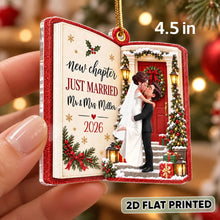 Load image into Gallery viewer, Personalized Acrylic Ornament Kissing Newlyweds Gift for Couple
