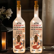 Load image into Gallery viewer, Personalized Bottle Lamp for Couple with Embracing Design - Romantic Amber Decor Gift
