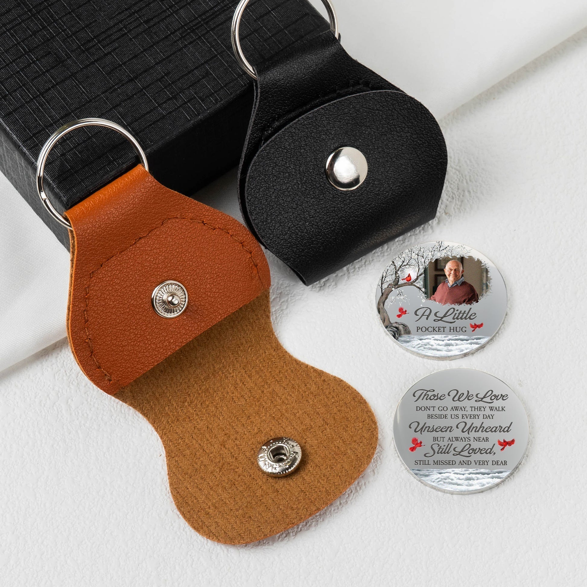 Personalized Memorial Pocket Token Keychain for Loved Ones - Sentimental Gift Keychain MagicInPrints