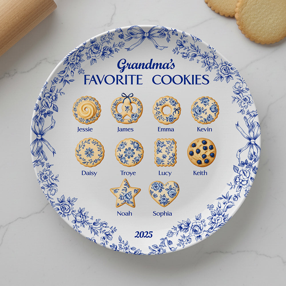 Grandma's Favorite Cookies - A Personalized Gift for Grandma - Toile de Jouy Ceramic Round Plate Ceramic Round Plate MagicInPrints