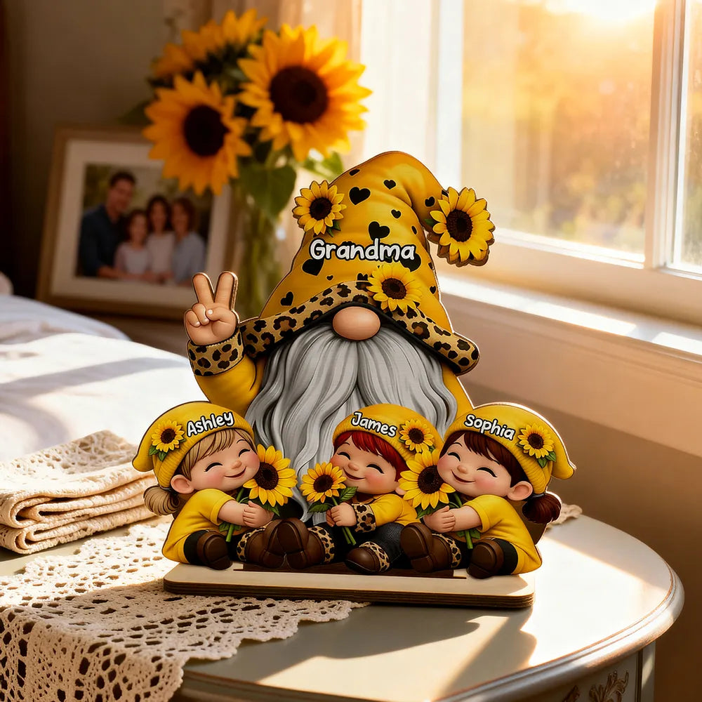 Personalized Grandma Gnome Figurine with Sunflowers for Family Decor - Gift for Grandparents Plaque MagicInPrints