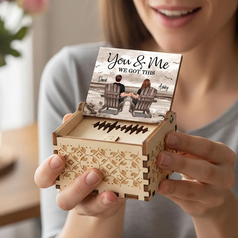 Personalized Wooden Music Box for Couples - Romantic Gift for Anniversaries Plaque MagicInPrints