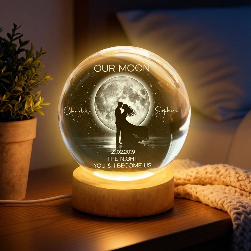 Personalized LED Moon Lamp for Couples with Custom Names - Romantic Gift Lamp MagicInPrints