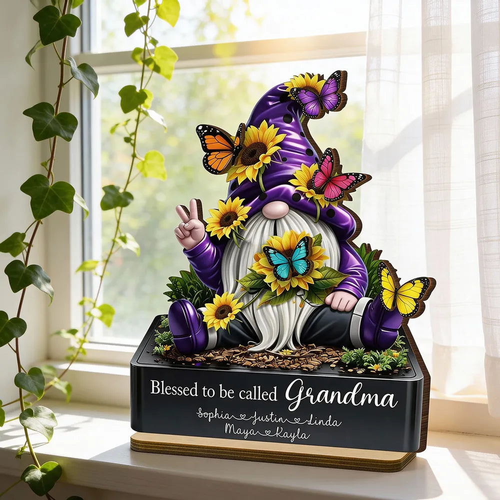 Custom Grandma Gnome Figurine with Sunflowers and Butterflies - Personalized Family Gift Plaque MagicInPrints