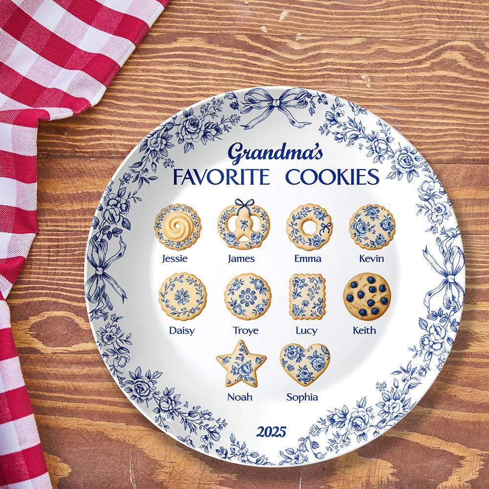 Grandma's Favorite Cookies - A Personalized Gift for Grandma - Toile de Jouy Ceramic Round Plate Ceramic Round Plate MagicInPrints