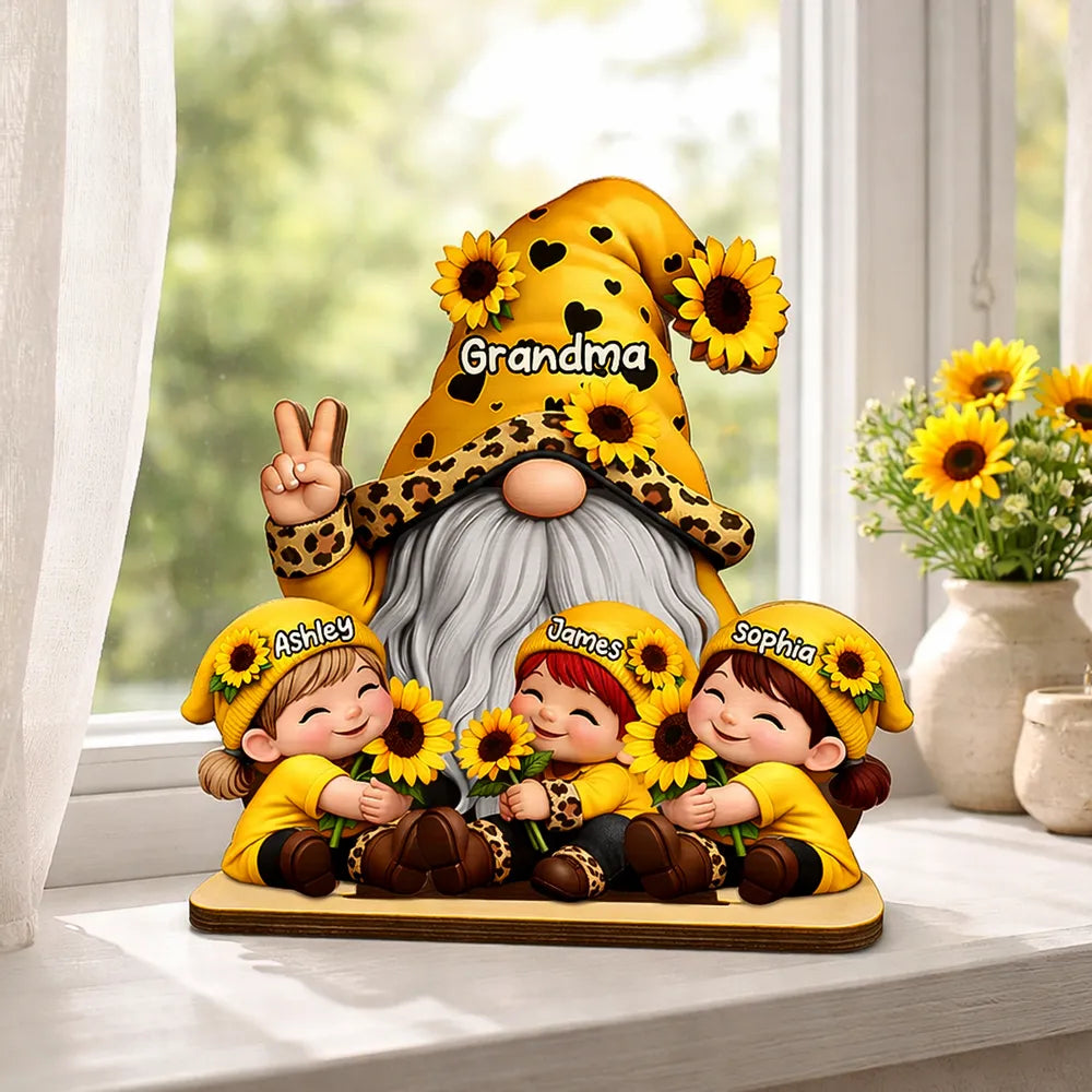 Personalized Grandma Gnome Figurine with Sunflowers for Family Decor - Gift for Grandparents Plaque MagicInPrints