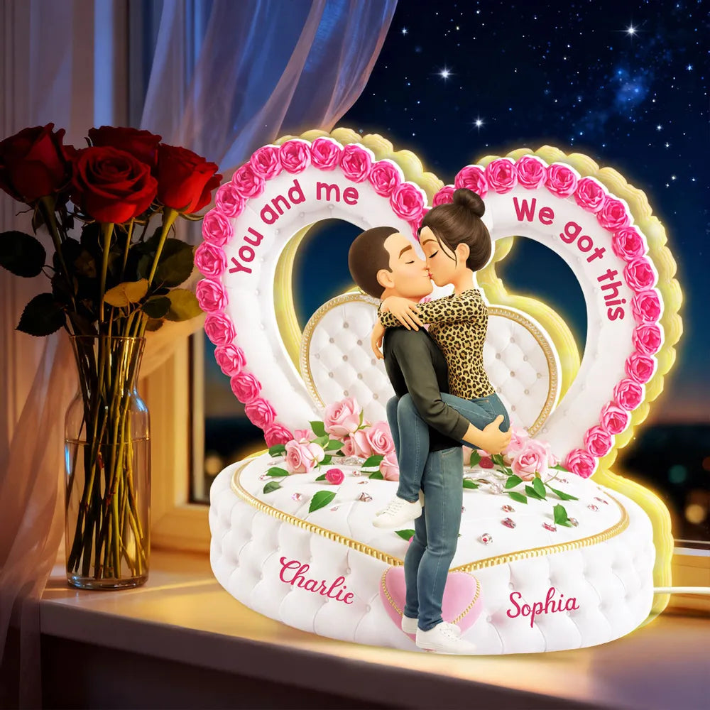 Personalized Couple Figurine Cake Topper for Romantic Occasions - Custom Names and Heart Design Plaque MagicInPrints