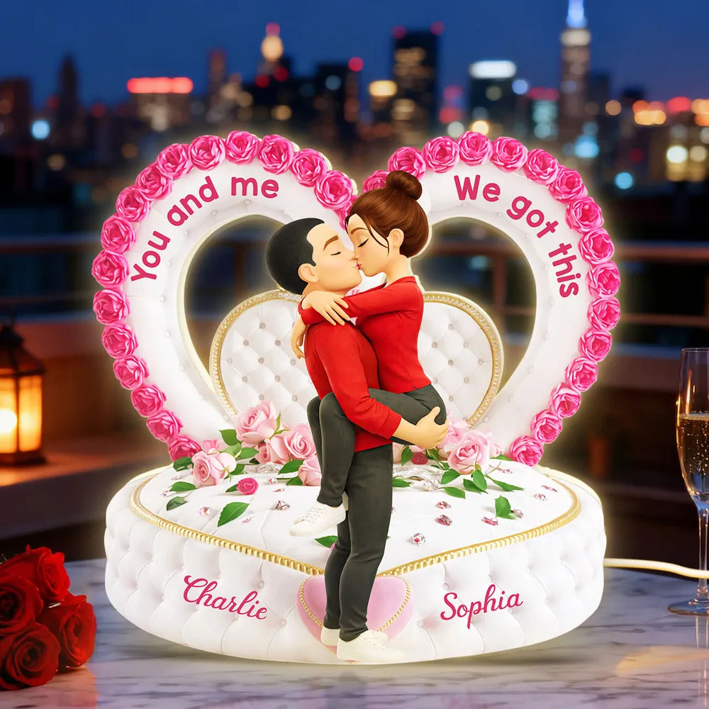 Personalized Couple Figurine Cake Topper for Romantic Occasions - Custom Names and Heart Design Plaque MagicInPrints