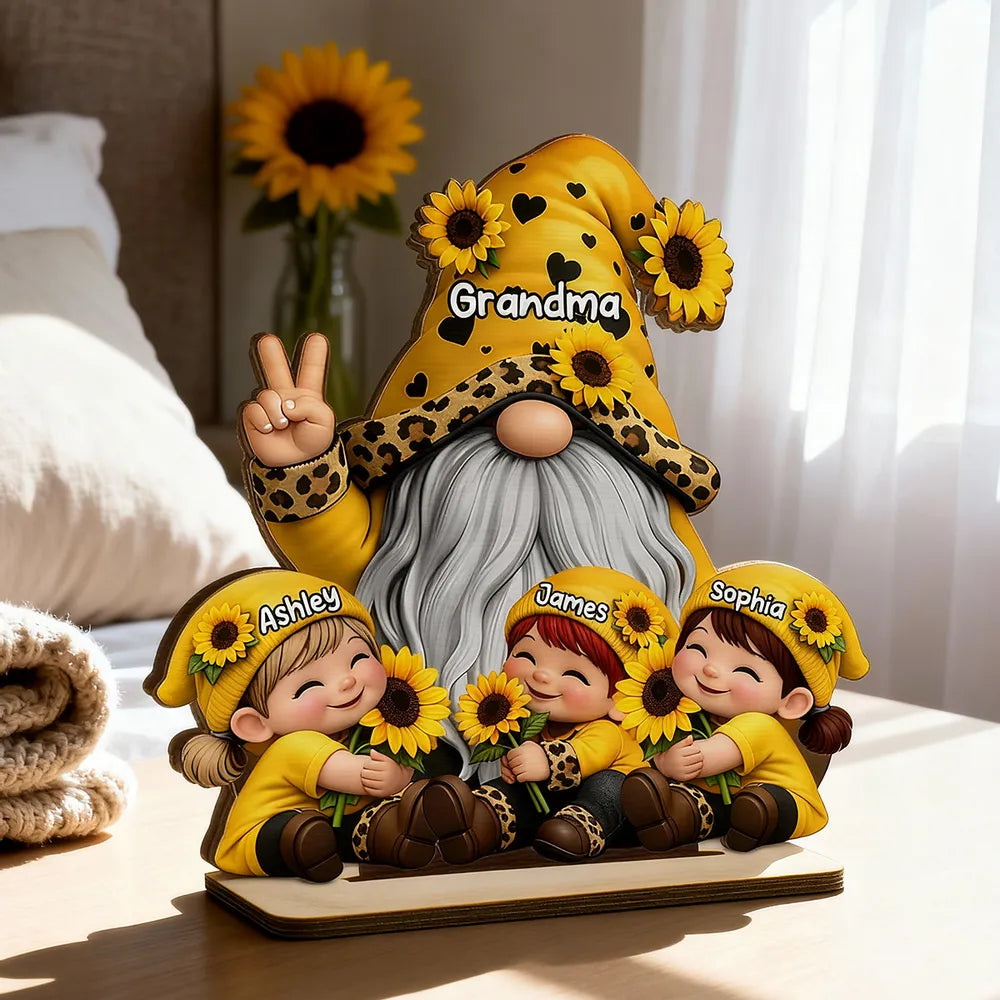 Personalized Grandma Gnome Figurine with Sunflowers for Family Decor - Gift for Grandparents Plaque MagicInPrints