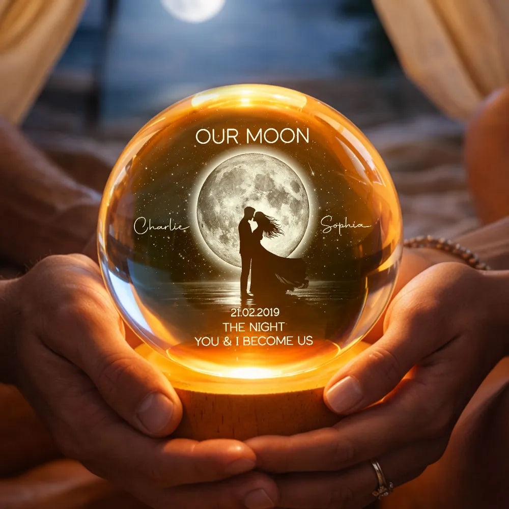 Personalized LED Moon Lamp for Couples with Custom Names - Romantic Gift Lamp MagicInPrints