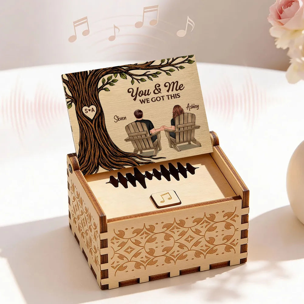 Personalized Wooden Music Box for Couples with Custom Names - Romantic Gift Plaque MagicInPrints