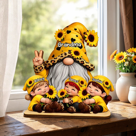 Personalized Grandma Gnome Figurine with Sunflowers for Family Decor - Gift for Grandparents Plaque MagicInPrints