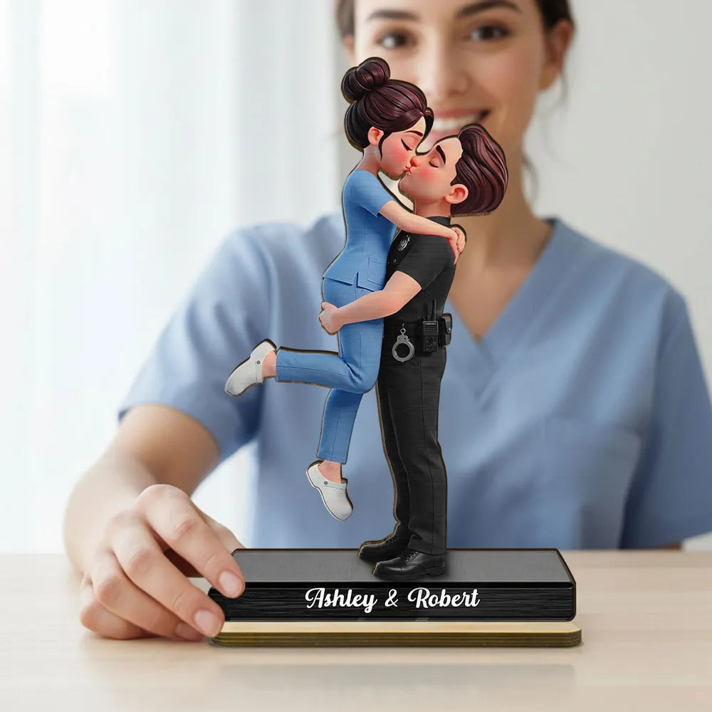 Custom Couple Figurine Personalized Romantic Gift - Anniversary or Wedding Plaque MagicInPrints