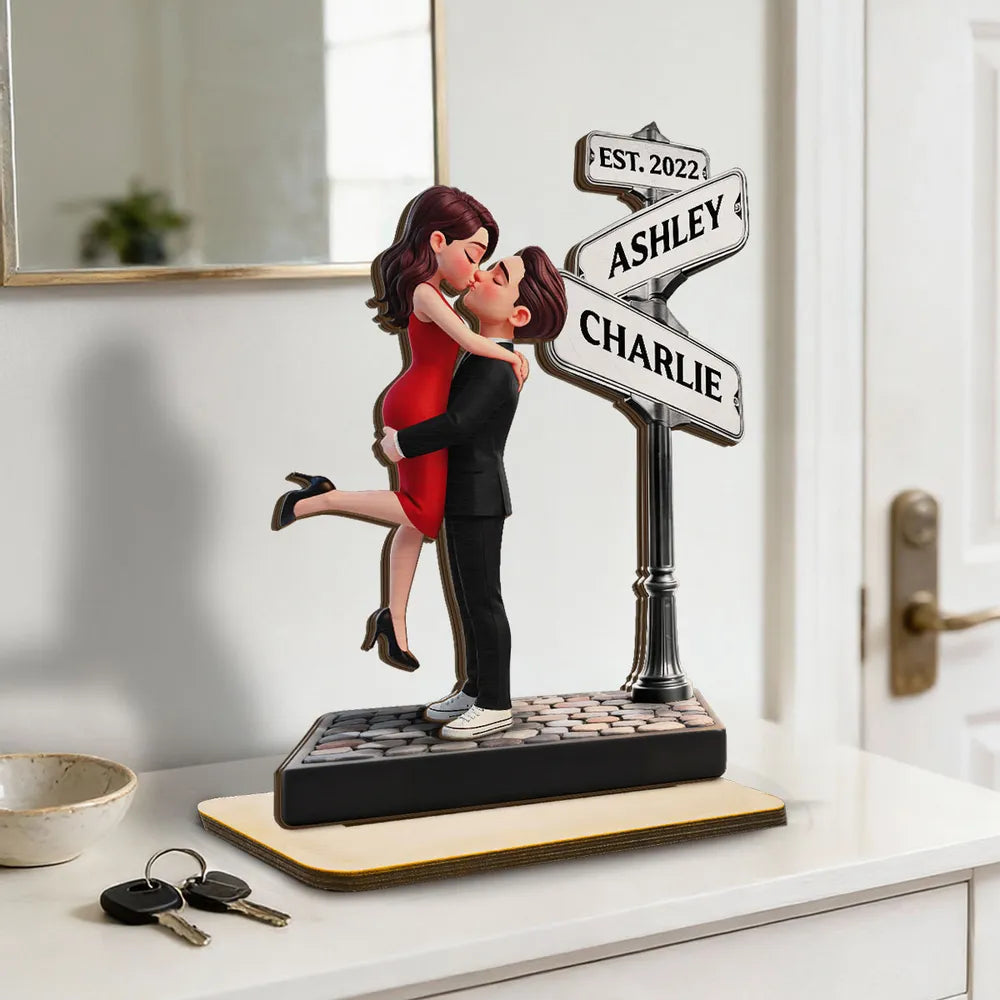 Personalized Couple Figurine with Street Sign - Romantic Gift for Anniversaries Plaque MagicInPrints