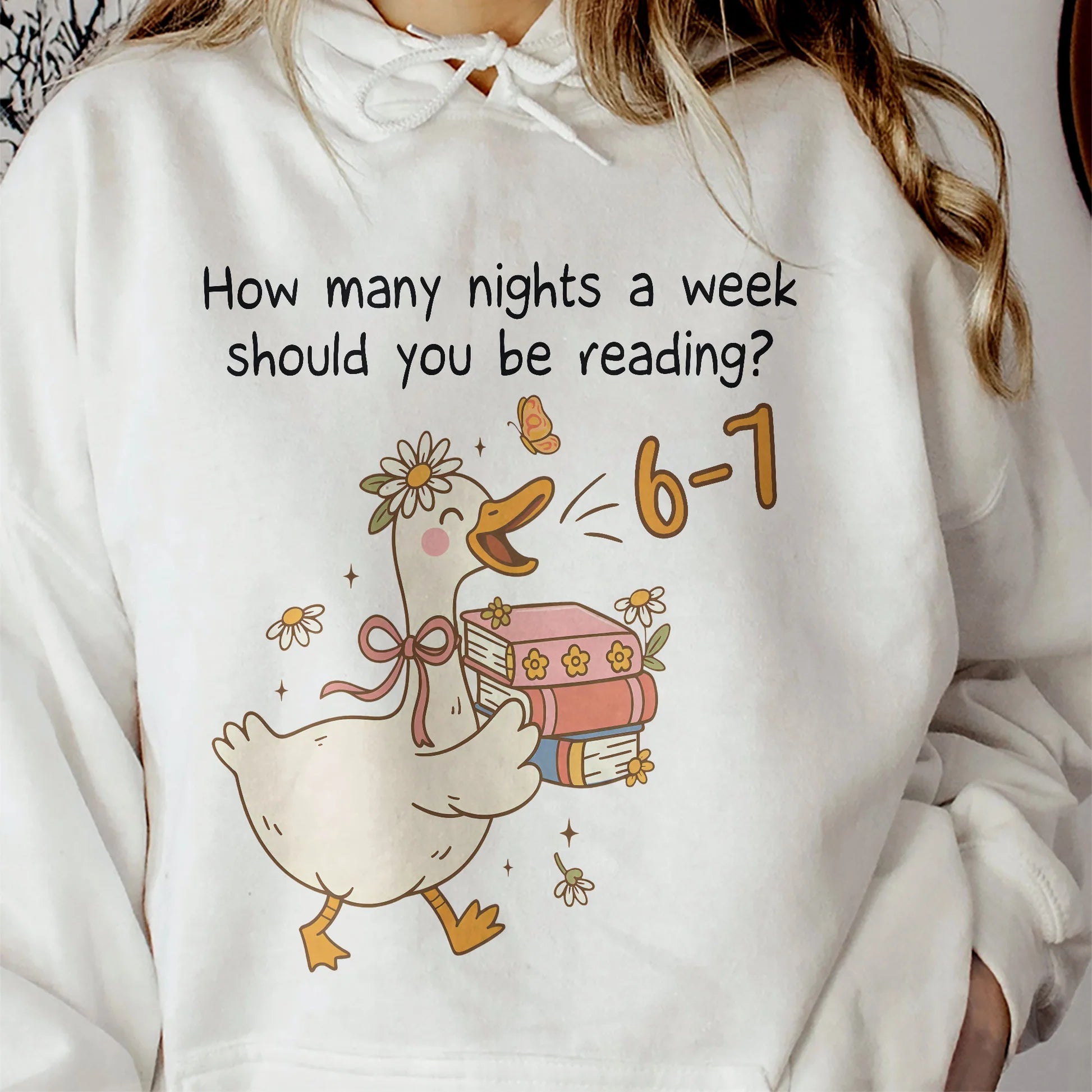 Funny Duck Reading T-Shirt for Book Lovers - Gift Idea Cloth MagicInPrints