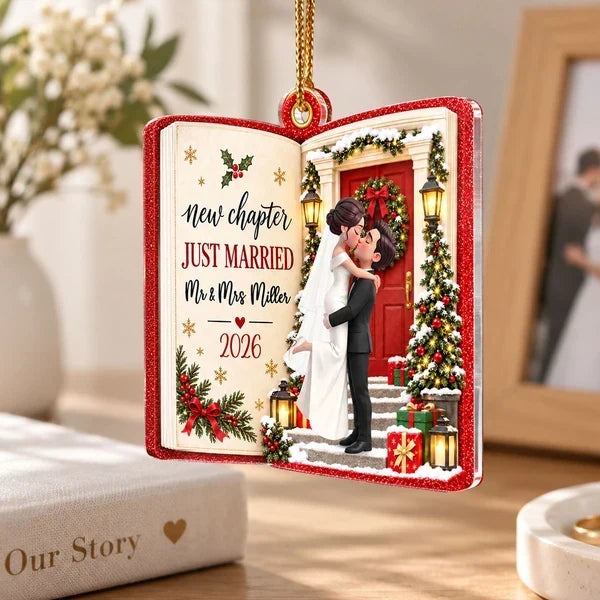 Personalized Acrylic Ornament Kissing Newlyweds Gift for Couple