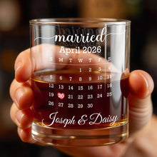 Load image into Gallery viewer, Personalized Whiskey Glass Calendar Gift for Couple Anniversary
