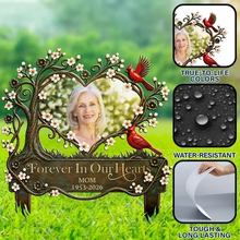 Load image into Gallery viewer, Personalized Metal Garden Stake with Cardinals for Sympathy Gift
