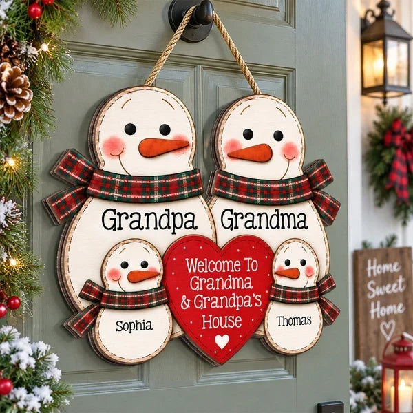 Personalized Wooden Sign for Grandparents with Snowmen Design