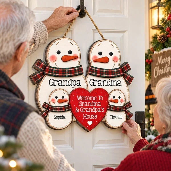 Personalized Wooden Sign for Grandparents with Snowmen Design
