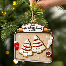 Load image into Gallery viewer, Personalized Wooden Family Tree Ornament Red Green Gift
