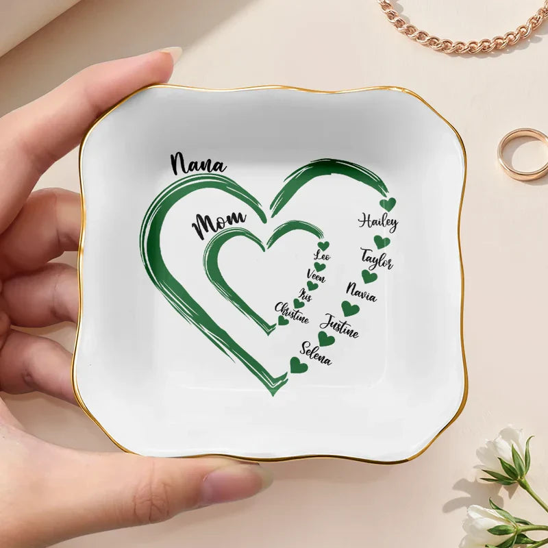 Personalized Heart-Shaped Ceramic Plate for Family - Mother's Day Gift Jewelry MagicInPrints