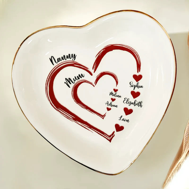 Personalized Heart-Shaped Ceramic Plate for Family - Mother's Day Gift Jewelry MagicInPrints