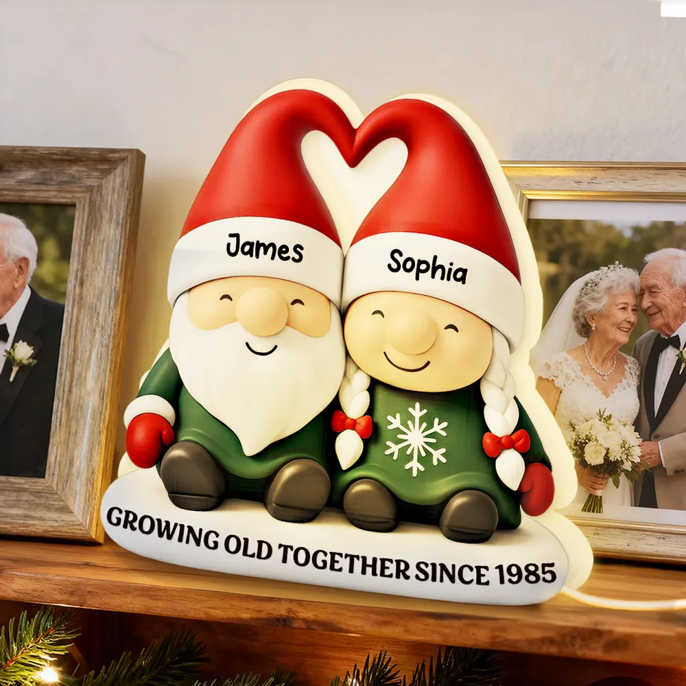 Personalized Couple Gnome Figurine for Christmas - Sentimental Gift Plaque MagicInPrints