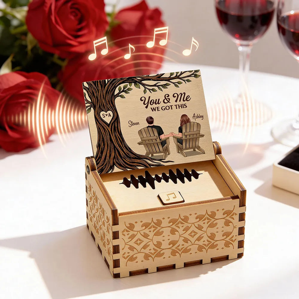 Personalized Wooden Music Box for Couples with Custom Names - Romantic Gift Plaque MagicInPrints