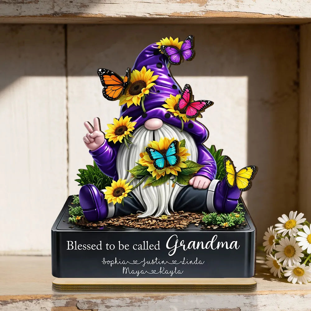 Custom Grandma Gnome Figurine with Sunflowers and Butterflies - Personalized Family Gift Plaque MagicInPrints
