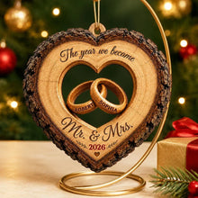 Load image into Gallery viewer, Personalized Wooden Ornament Intertwined Rings Couple Gift
